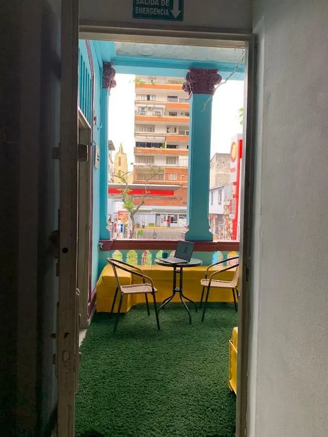 Hostel La Antigua Capsula Cali