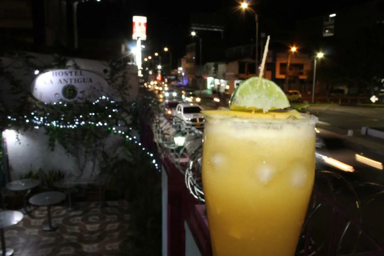 Hostel La Antigua Capsula Cali